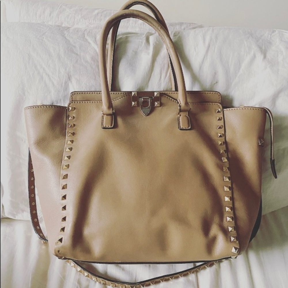 VALENTINO medium rockstud bag